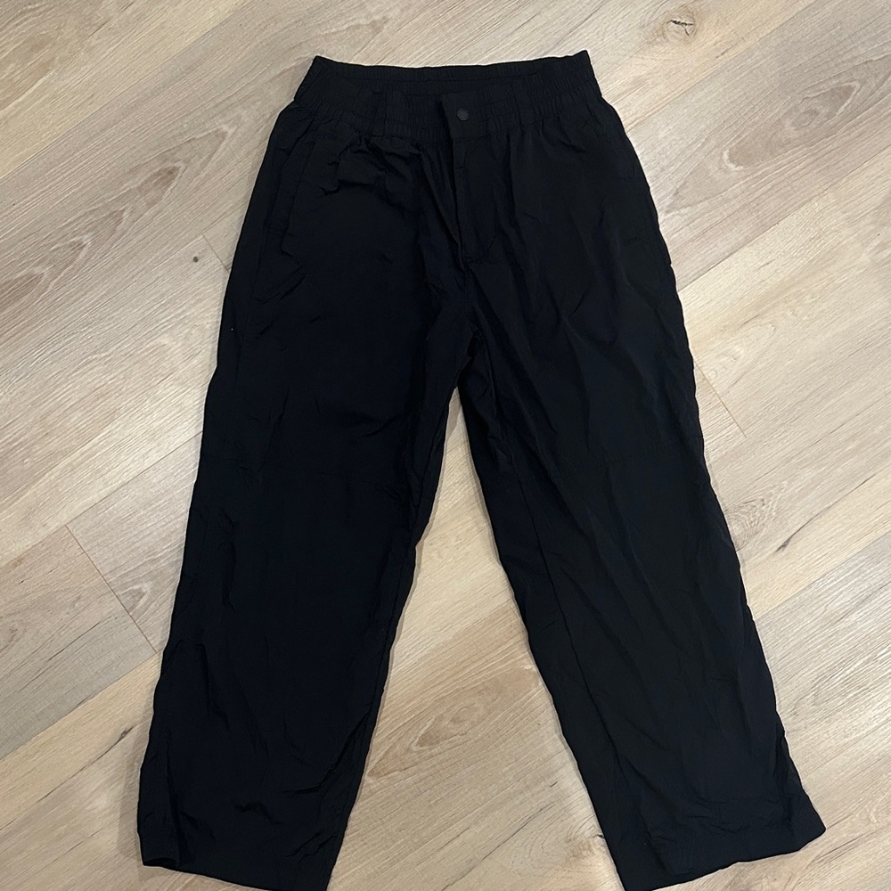 Women’s Offline by Aerie Cargo Black Pants